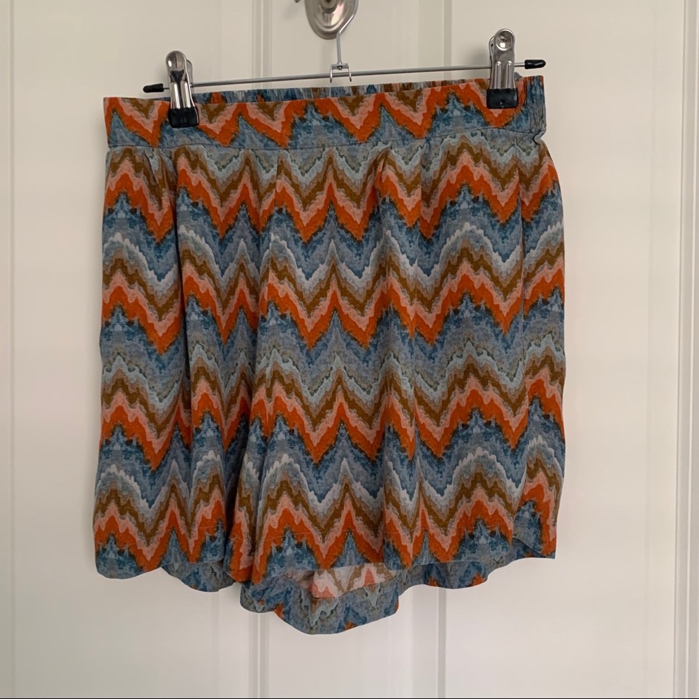 Anthropologie Patterned Shorts - Picture 2 of 5